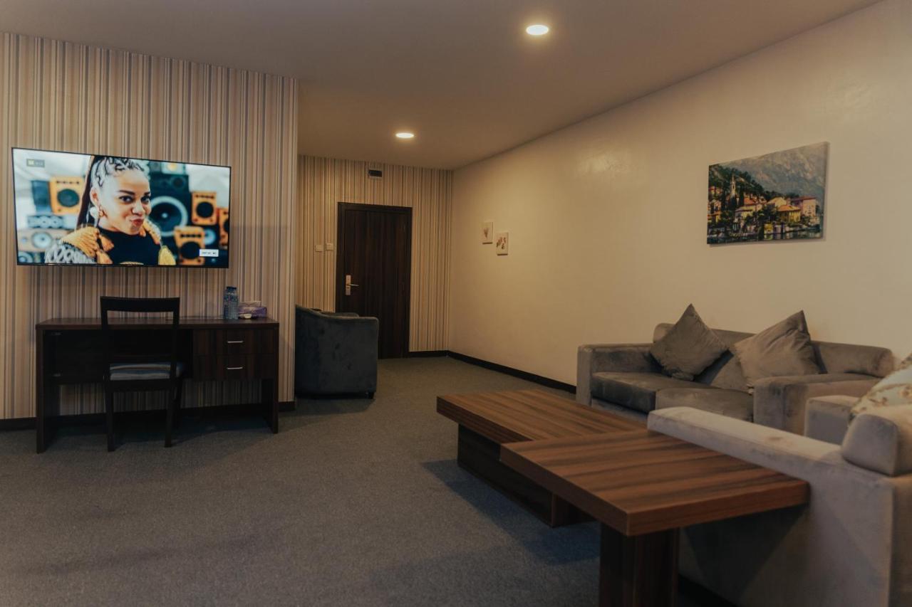 Sinclair Lake Chad Abuja Luaran gambar