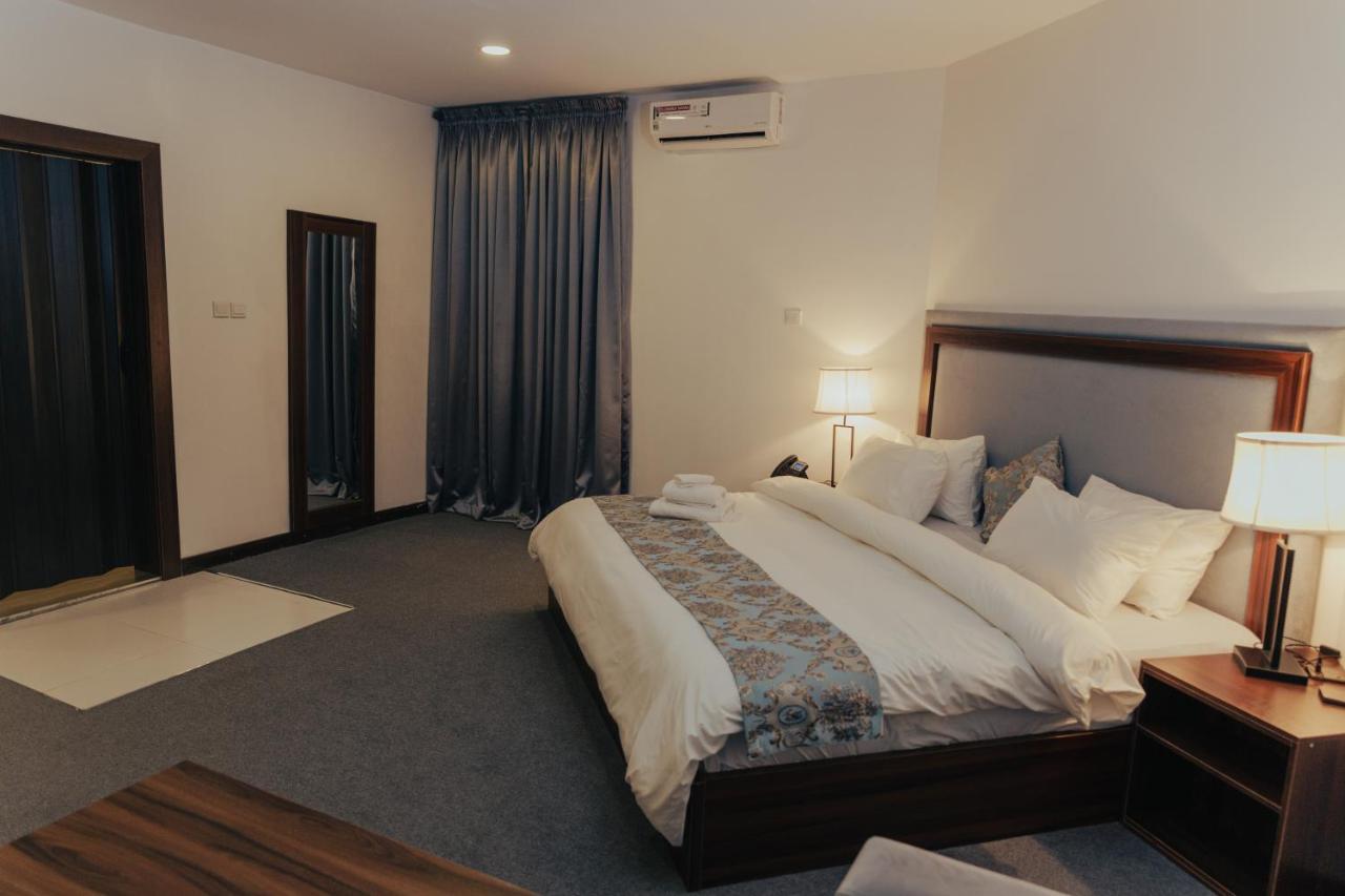 Sinclair Lake Chad Abuja Luaran gambar