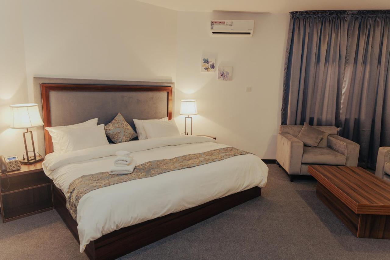 Sinclair Lake Chad Abuja Luaran gambar